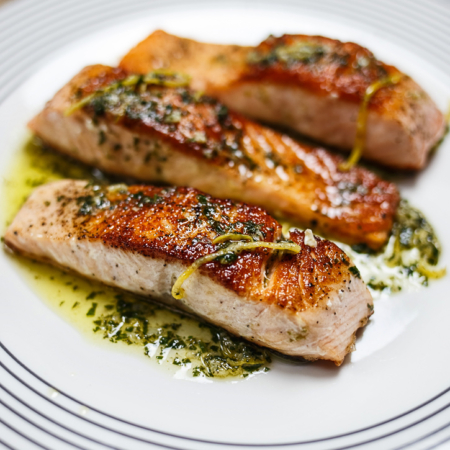 łosoś ze szpinakiem w sosie winnym